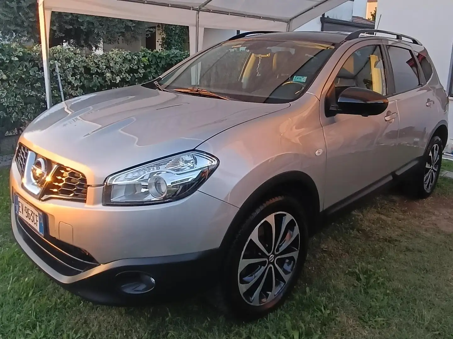 Nissan Qashqai+2 1.6 dci 360 Zilver - 2