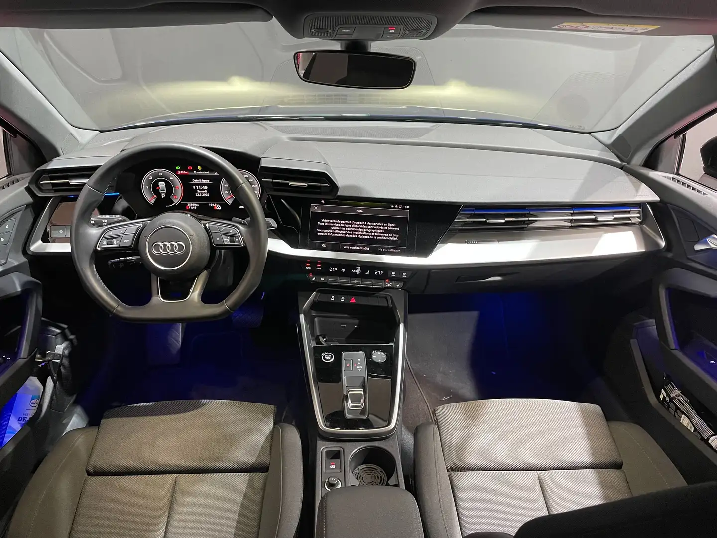 Audi A3 30 TDi Sport Edition S tronic Bleu - 2