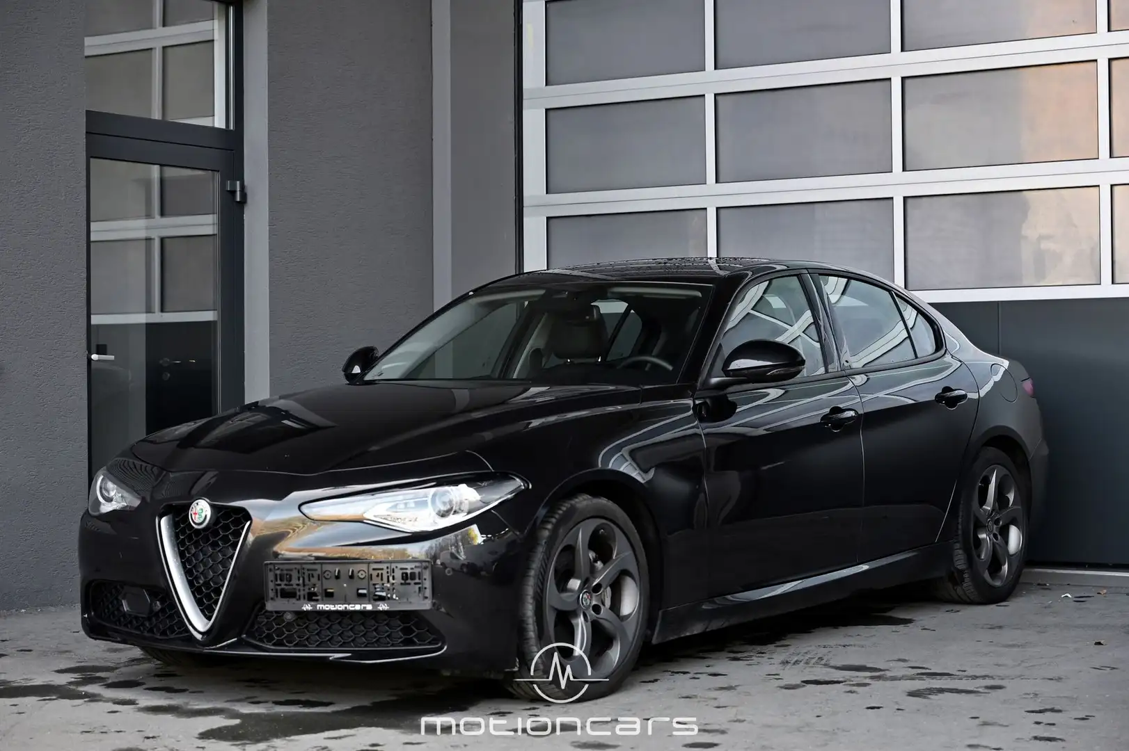 Alfa Romeo Giulia 2.0 2.0 Turbo 200 hk Edizione Pickerl NEU Schwarz - 1