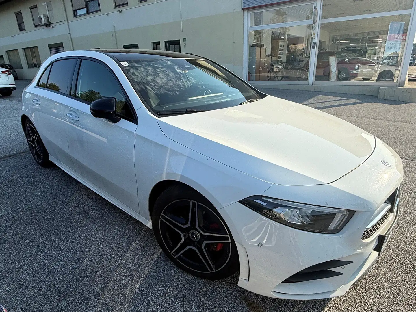 Mercedes-Benz A 180 A 180 d Aut. Weiß - 1