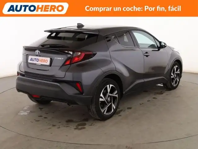 Toyota C-HR view 6