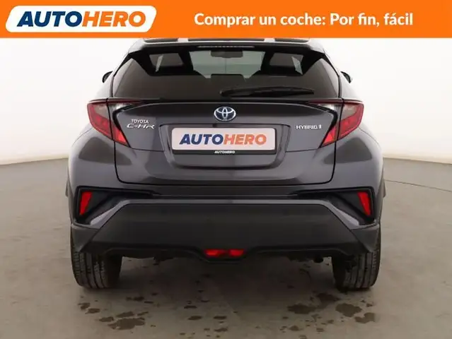 Toyota C-HR view 5