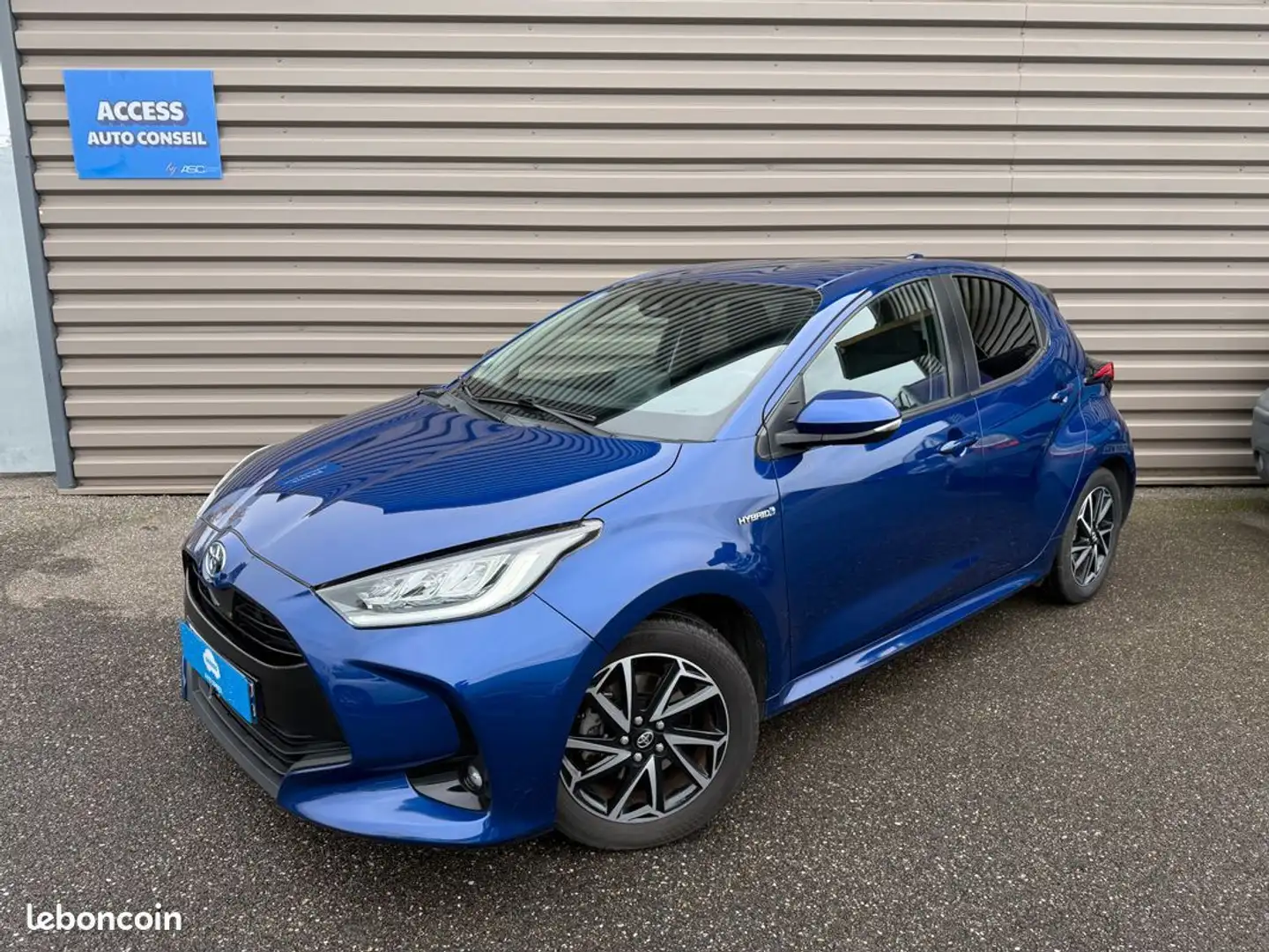Toyota Yaris HYBRIDE DESIGN 2021 Bleu, 1RE MAIN, Historique complet, GARANTIE Azul - 1