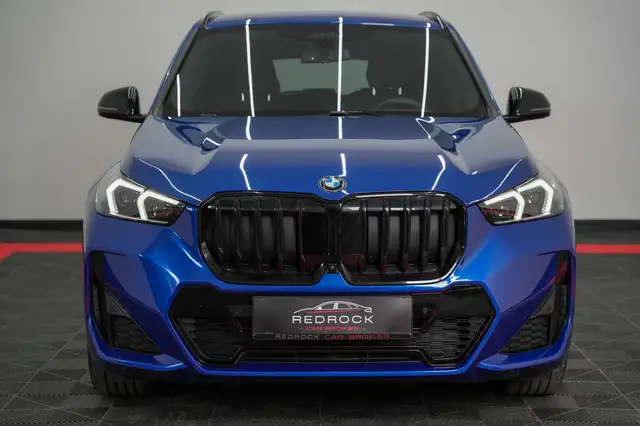 BMW X1 view 3
