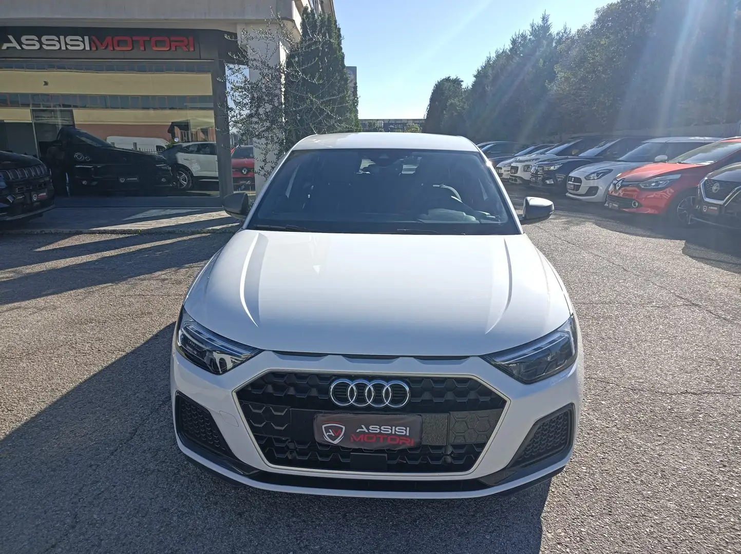 Audi A1 2019 Sportback 25 1.0 tfsi Admired s-tronic my20 Weiß - 2