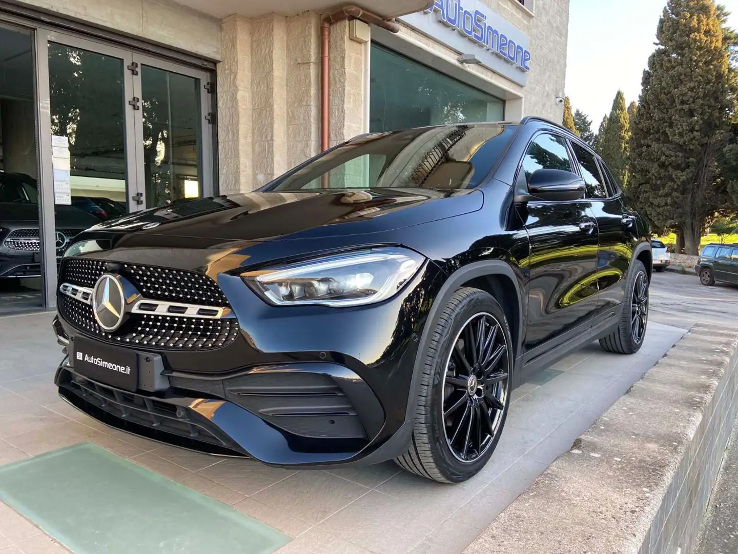 Mercedes-Benz GLA 220 d Automatic 4Matic Premium Amg TOTAL BLACK Nero - 1