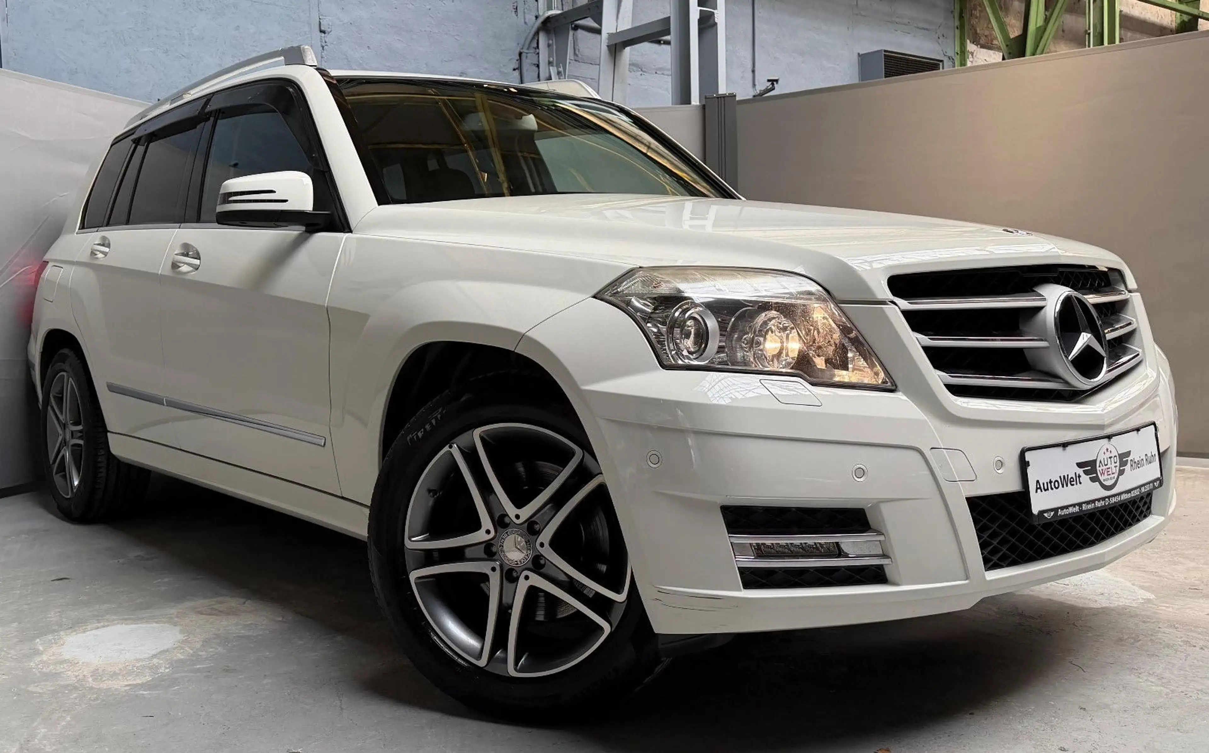 Mercedes-Benz GLK 300 350 4Matic Leder 60TKM Keyless-Go Xenon — photo 5