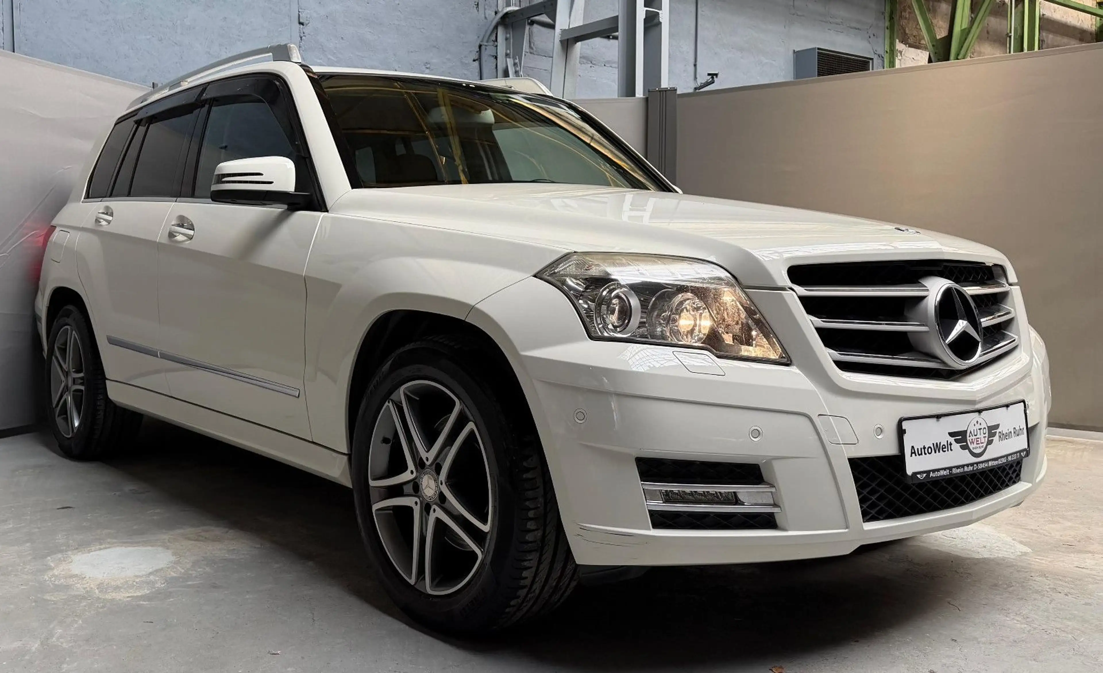 Mercedes-Benz GLK 300 350 4Matic Leder 60TKM Keyless-Go Xenon — photo 2