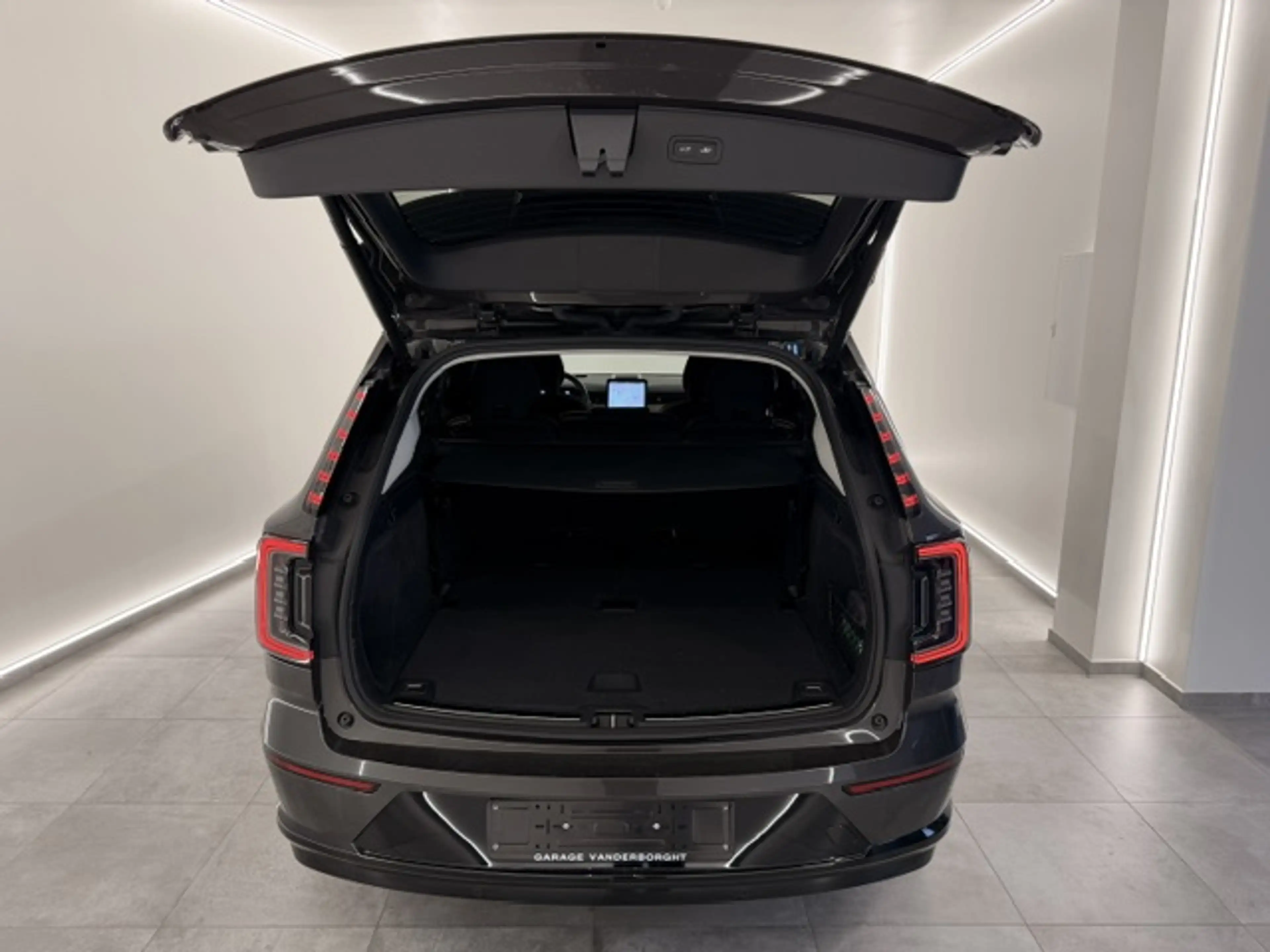 Volvo EX90 ULTRA TWIN ENGINE EXTENDED RANGE LUCHTVERING — photo 7