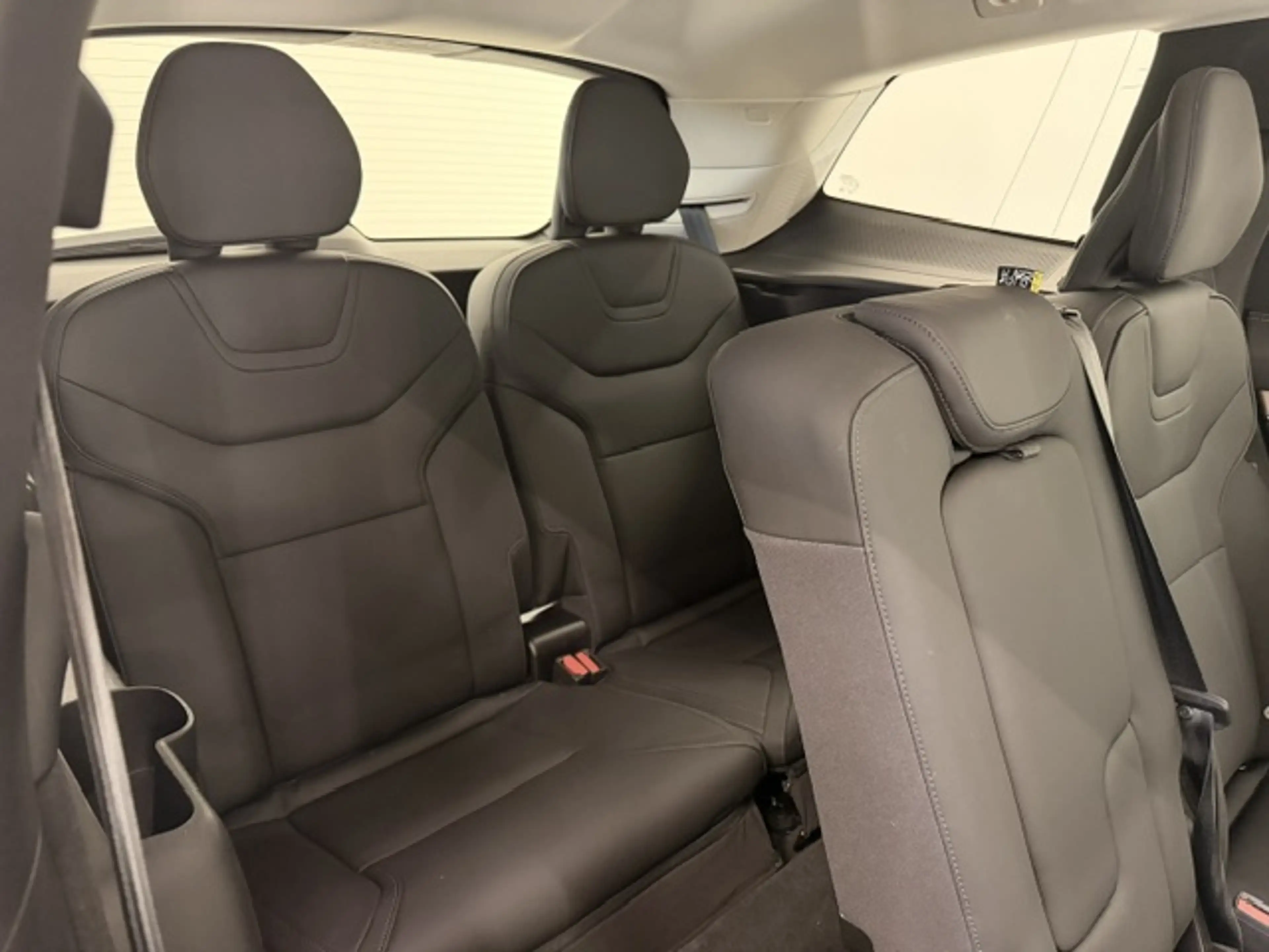 Volvo EX90 ULTRA TWIN ENGINE EXTENDED RANGE LUCHTVERING — photo 13