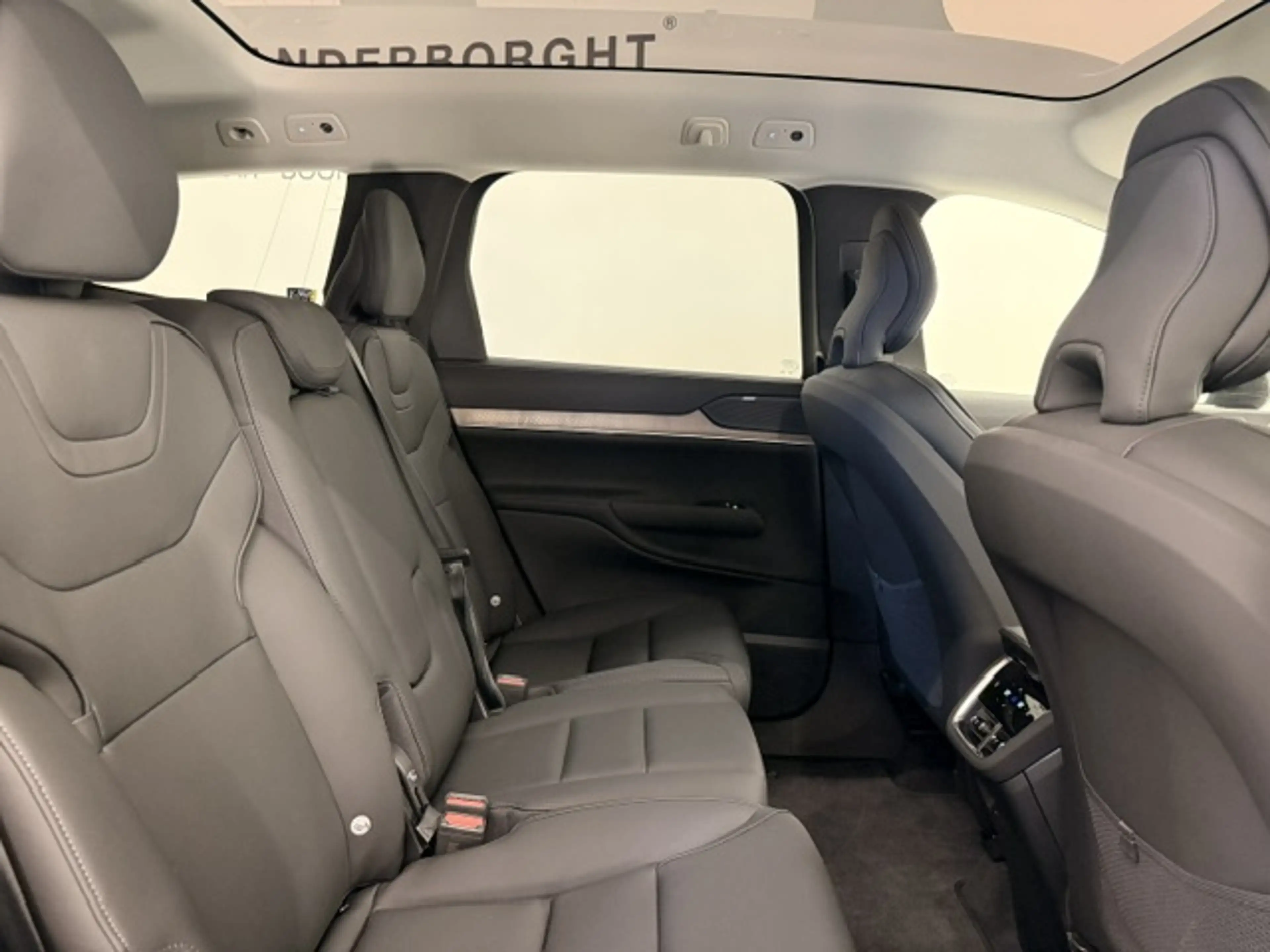 Volvo EX90 ULTRA TWIN ENGINE EXTENDED RANGE LUCHTVERING — photo 12
