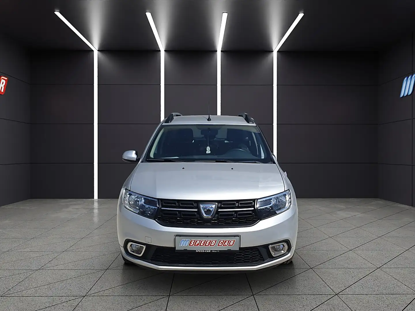 Dacia Logan MCV Supreme dCi 90 S&S Grau - 2