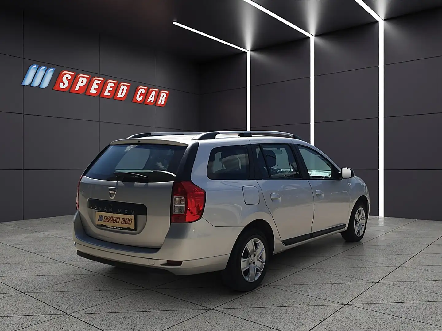 Dacia Logan MCV Supreme dCi 90 S&S Grau - 1
