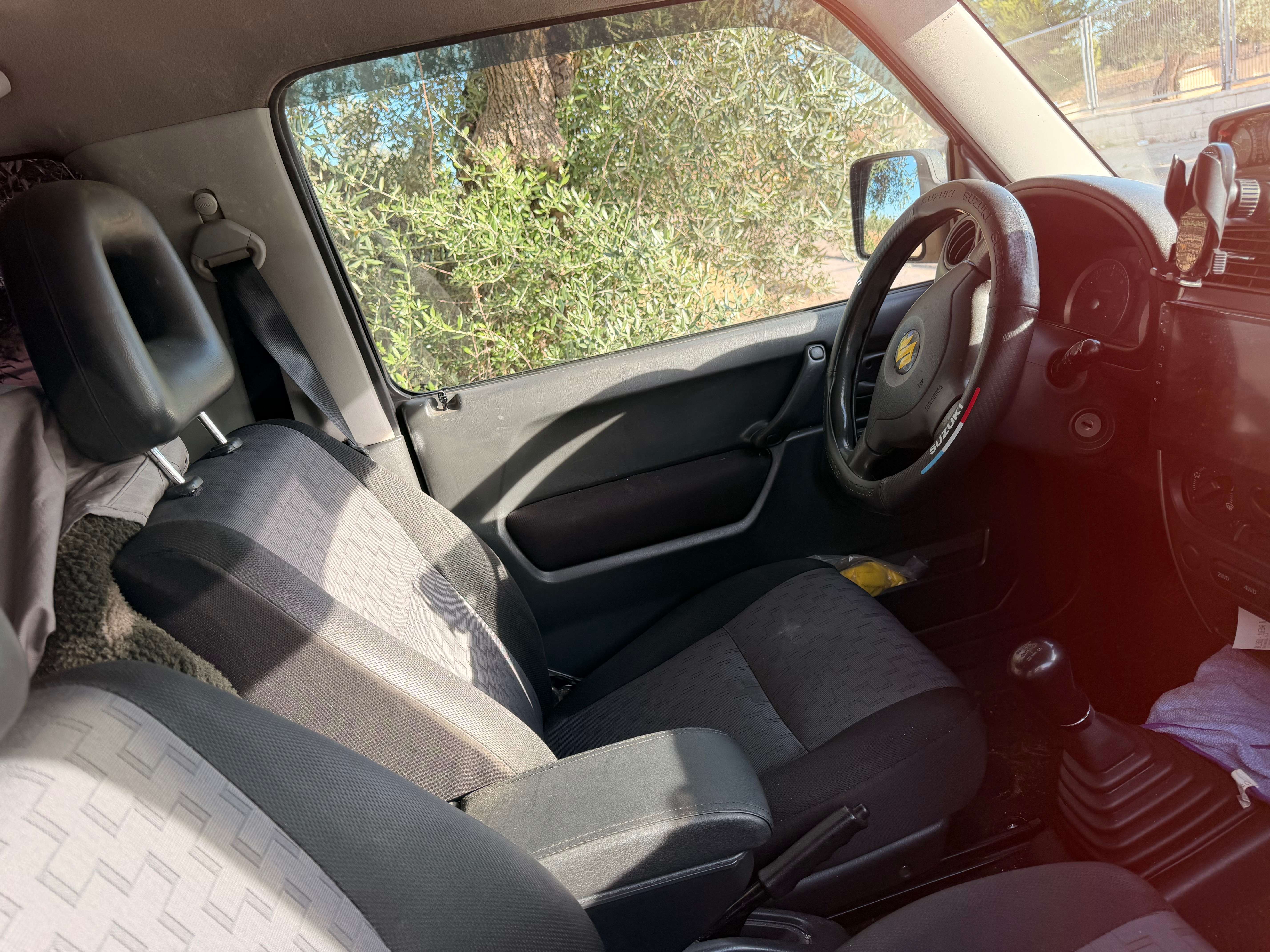 Suzuki Jimny Jimny 1.5DDiS JLX Techo Metálico - foto 1