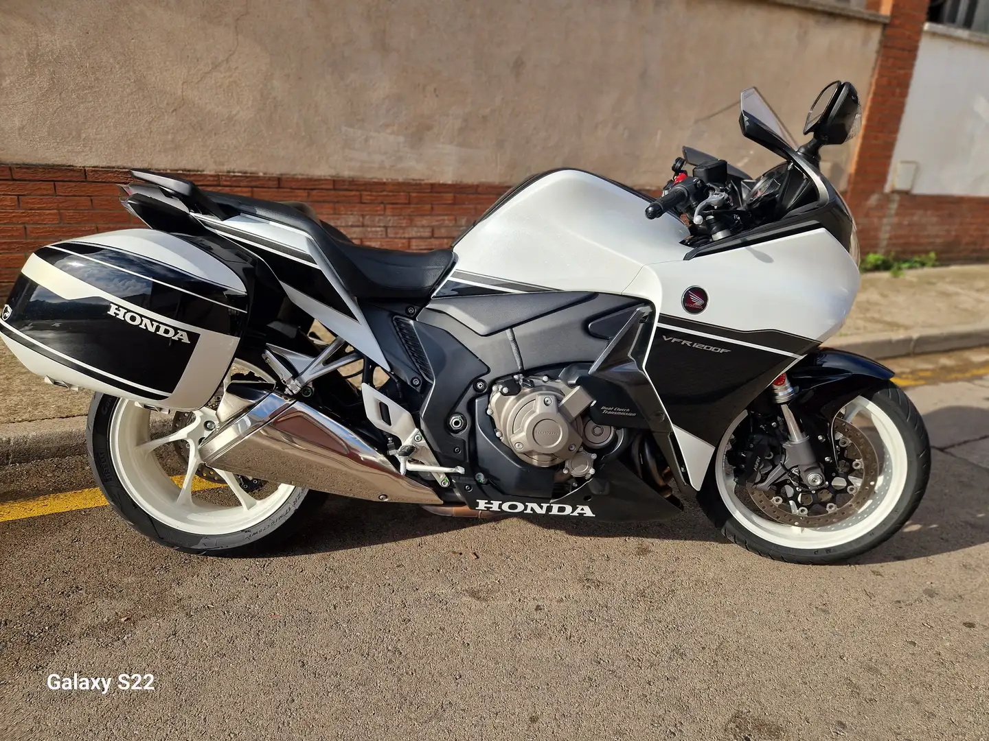 Honda VFR 1200 F Dct Blanco - 1
