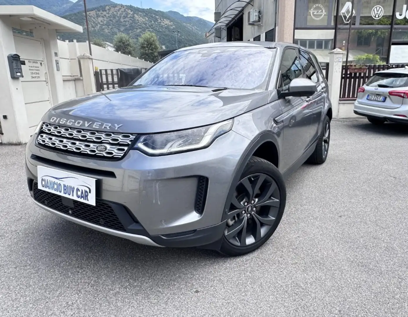 Land Rover Discovery Sport 7 posti 2.0 TD4 163 CV AWD Auto SE Grigio - 1
