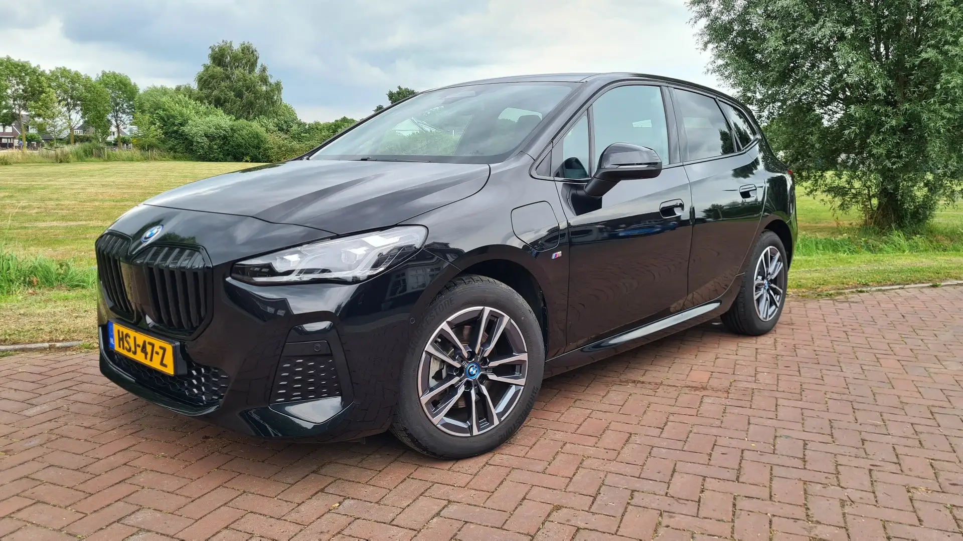 BMW 225 225e X-Drive M-sport Zwart - 1