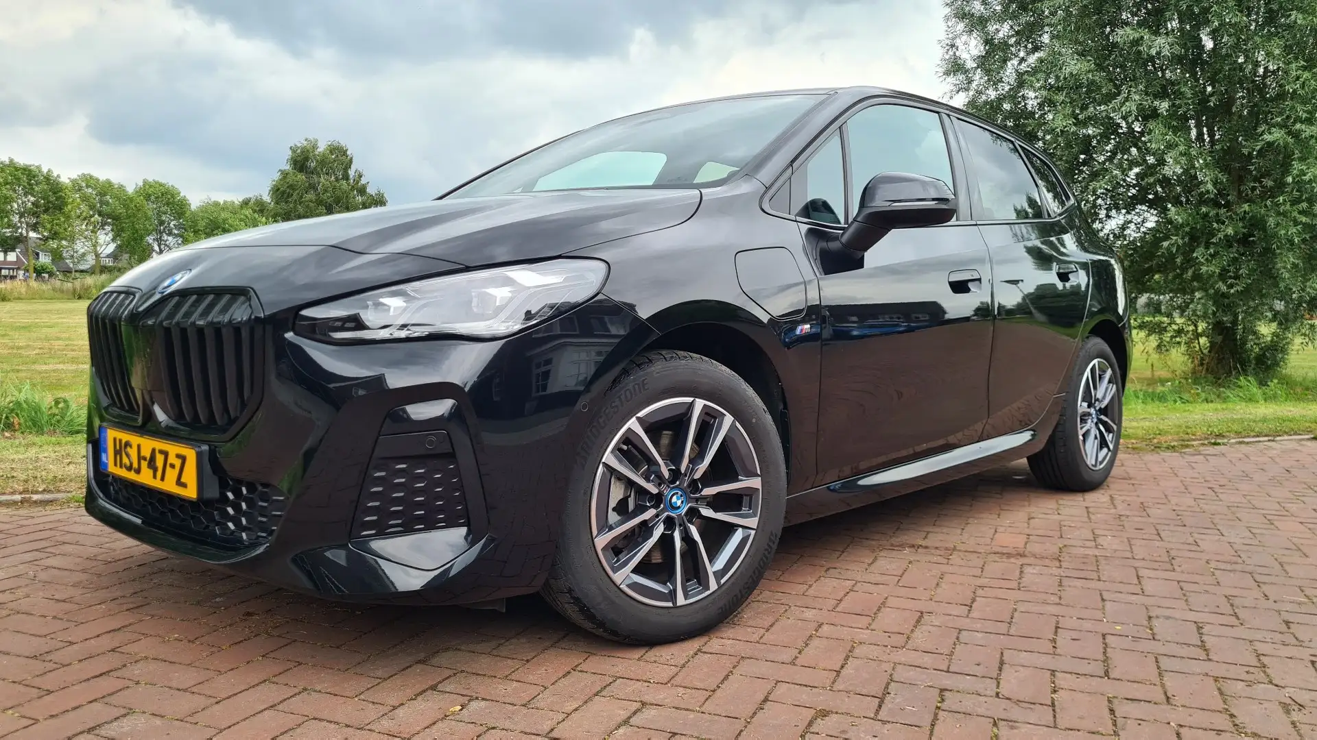 BMW 225 225e X-Drive M-sport Zwart - 1
