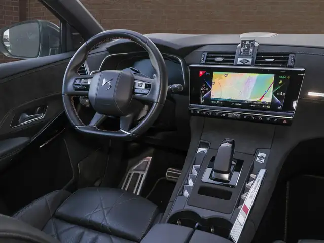 DS Automobiles DS 7 Crossback view 15