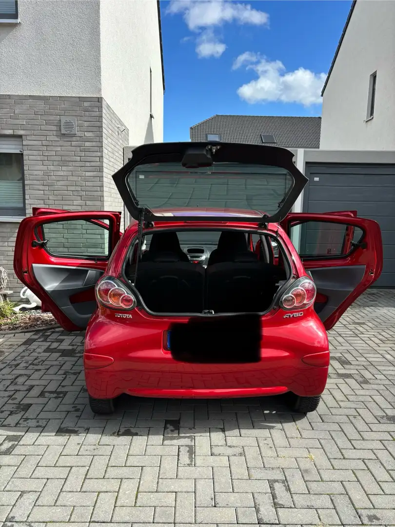 Toyota Aygo CoolRed Rot - 1