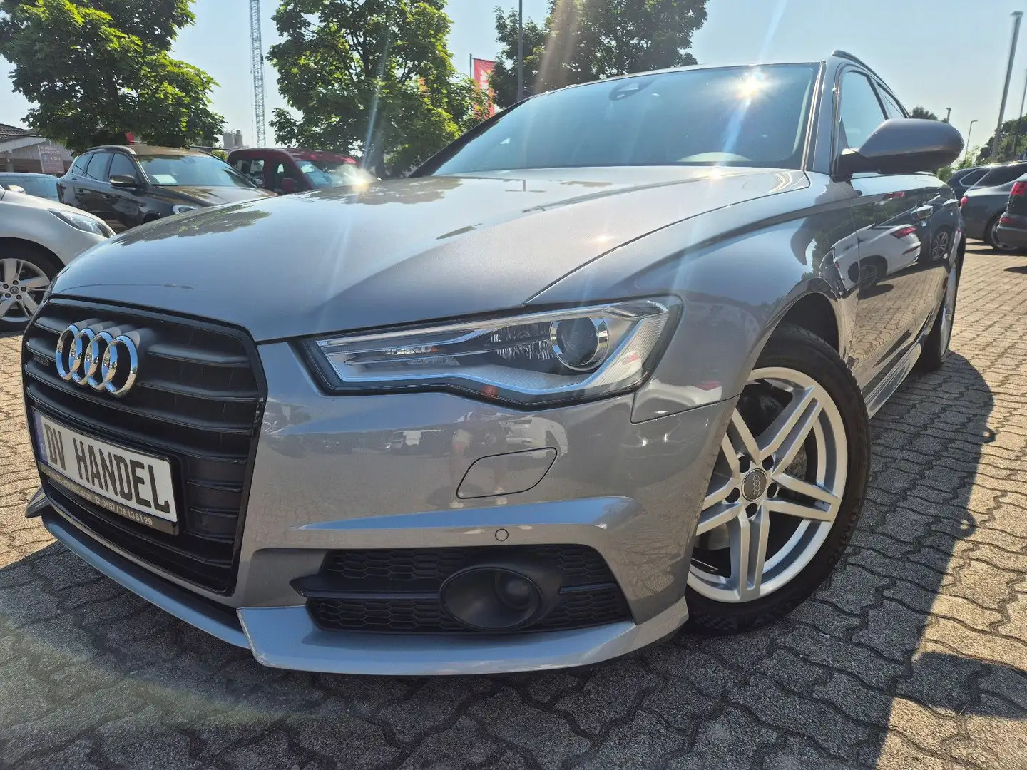 Audi A6 Avant 3.0 TDI quattro Design Selection Grau - 1
