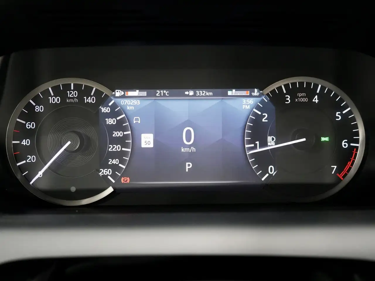 Land Rover Discovery Sport снимка Land Rover Discovery Sport