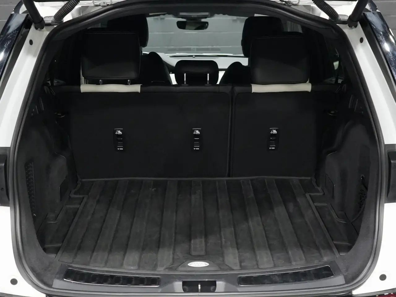 Land Rover Discovery Sport снимка Land Rover Discovery Sport