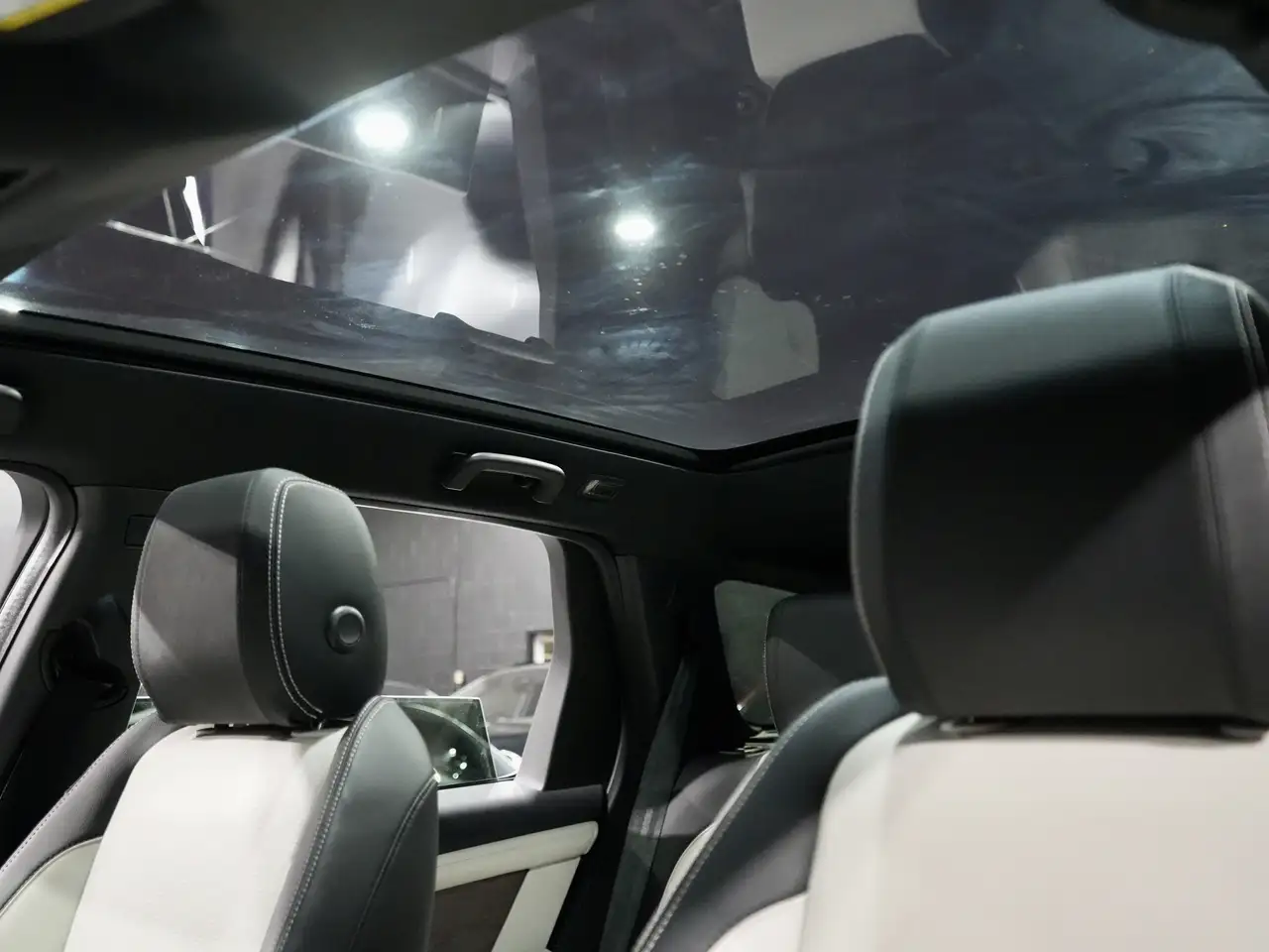 Land Rover Discovery Sport снимка Land Rover Discovery Sport