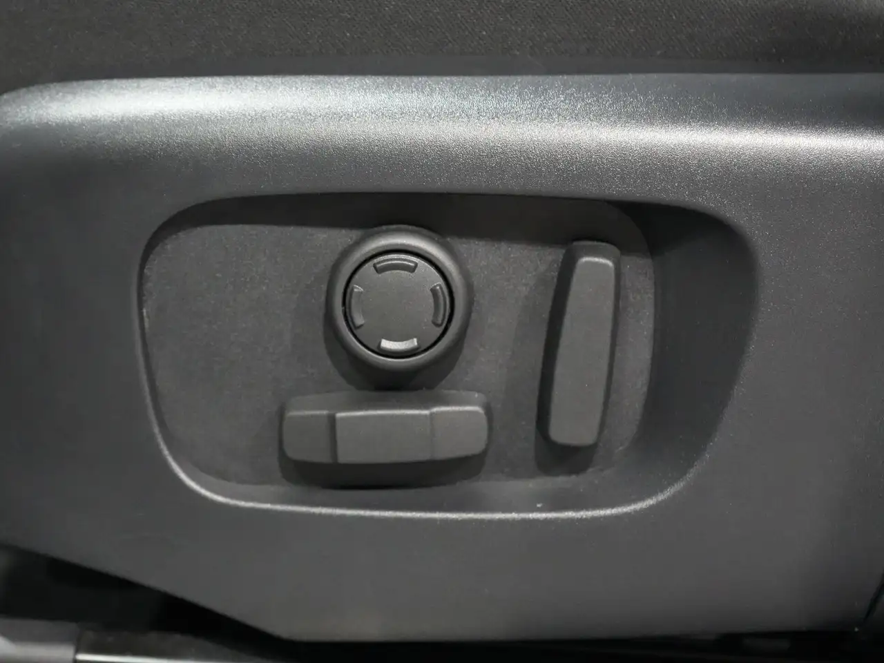 Land Rover Discovery Sport снимка Land Rover Discovery Sport