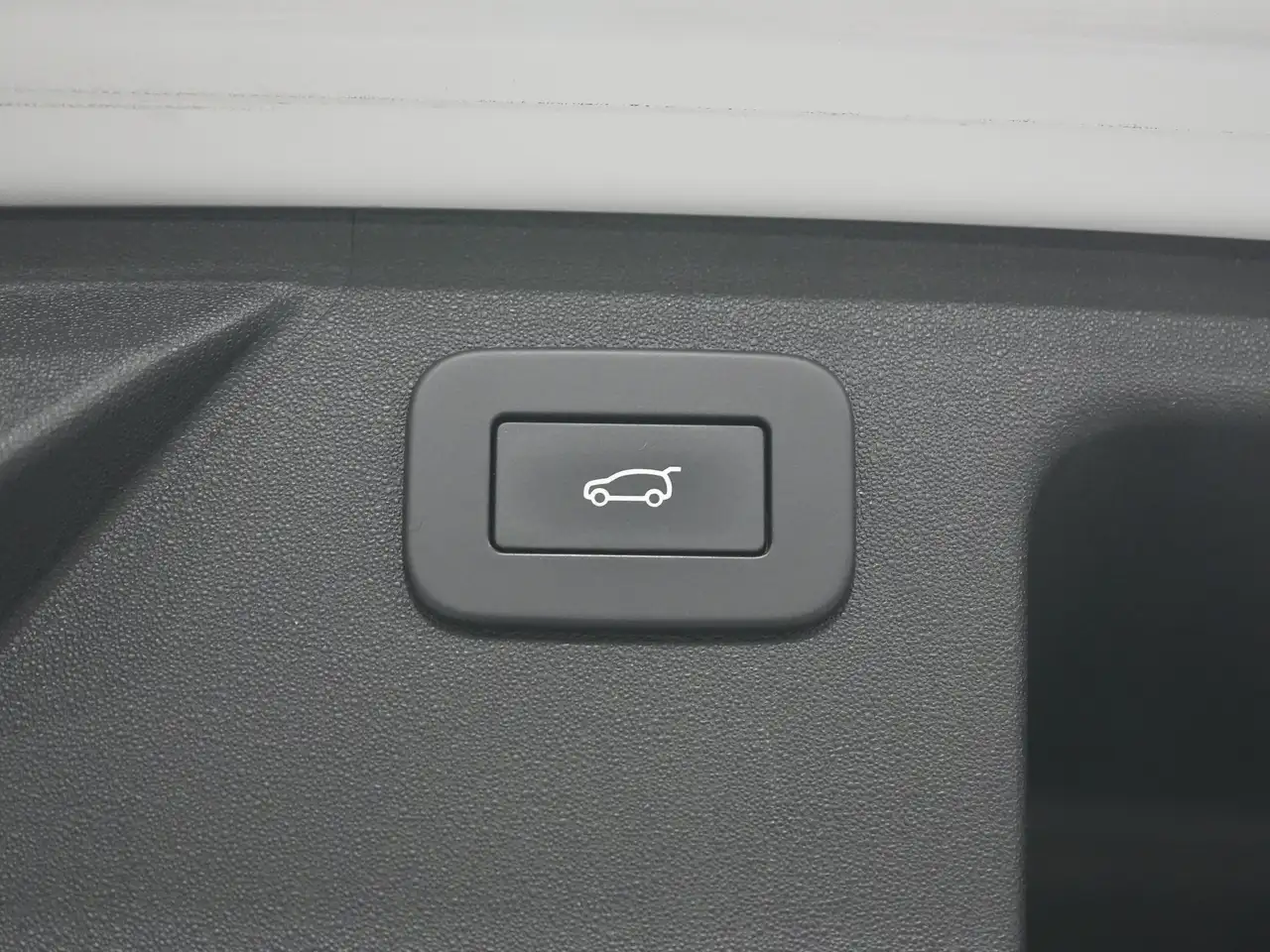 Land Rover Discovery Sport снимка Land Rover Discovery Sport