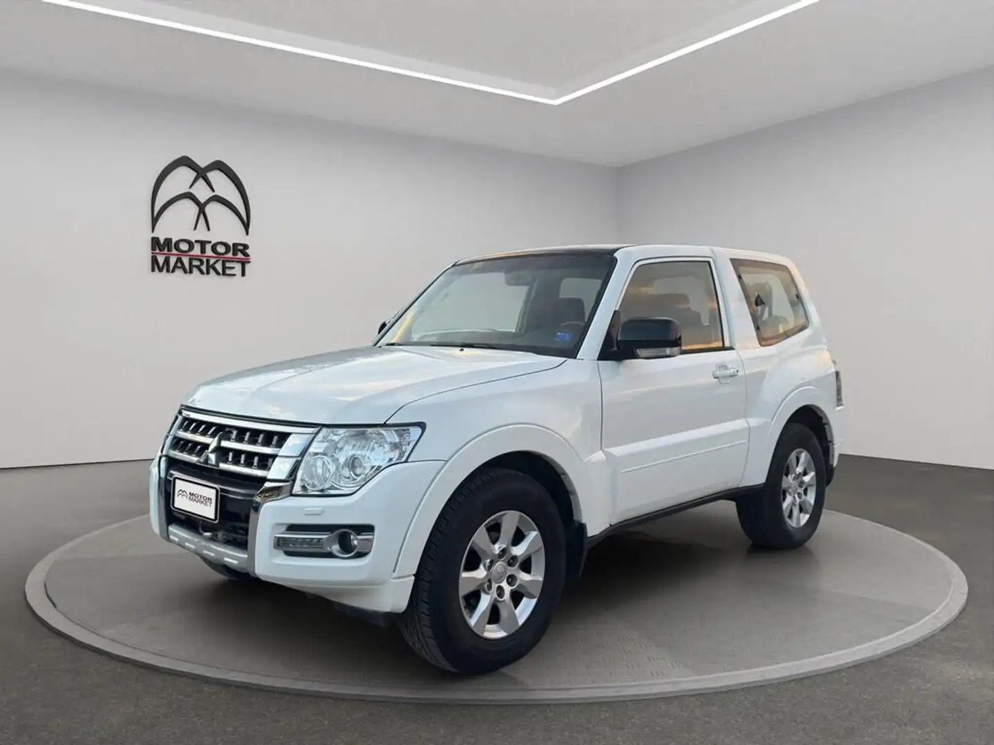 Mitsubishi Pajero 3.2 CR 100th 3p auto Fehér - 1