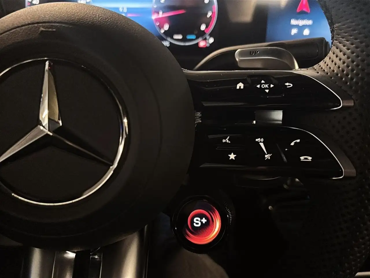 Mercedes-Benz CLA снимка Mercedes-Benz CLA