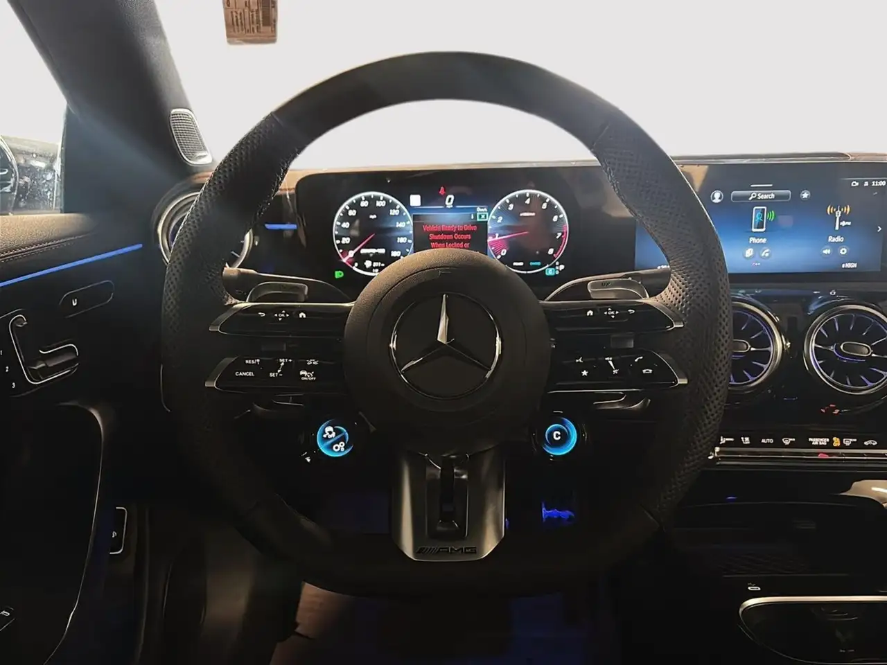 Mercedes-Benz CLA снимка Mercedes-Benz CLA