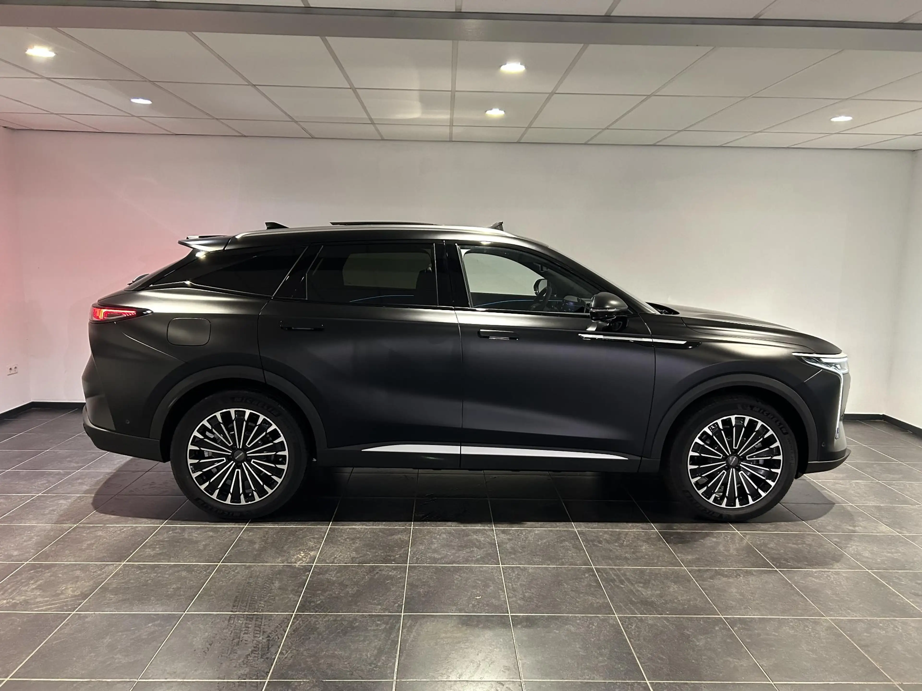 Omoda 9 SHS-P Premium | Voorraad voordeel € 3500,- | 7 jaa — photo 40