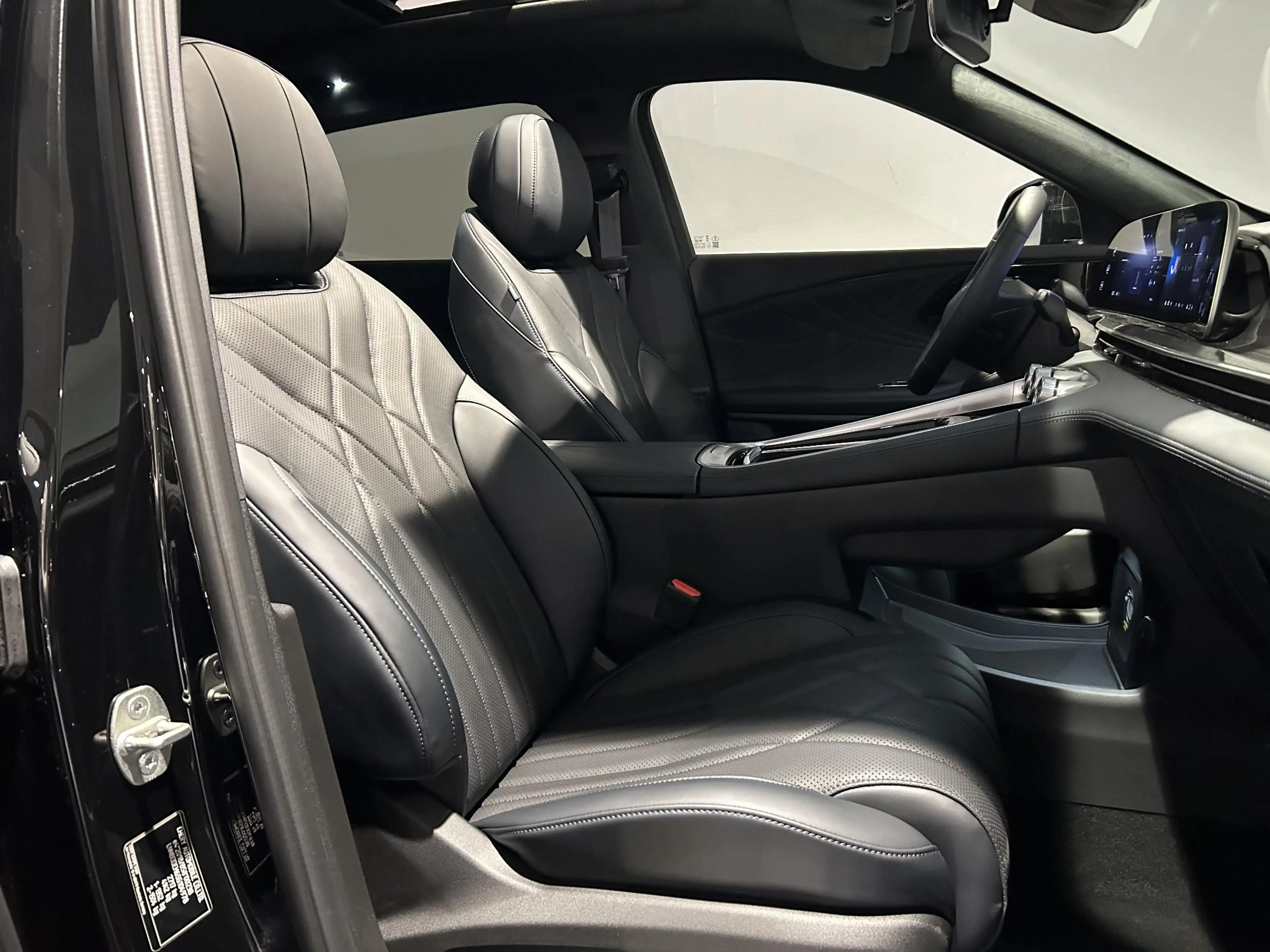 Omoda 9 SHS-P Premium | Voorraad voordeel € 3500,- | 7 jaa — photo 9
