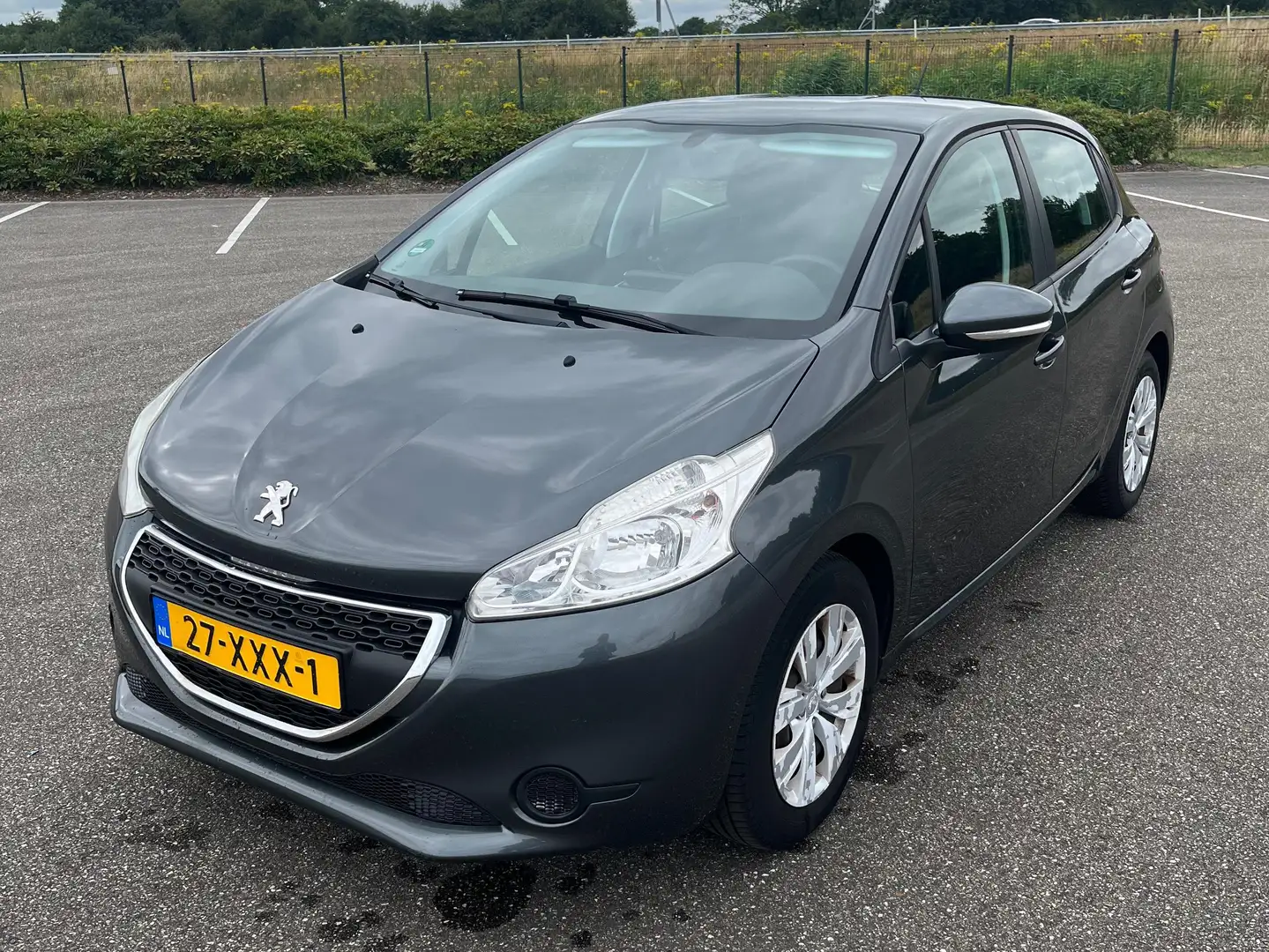 Peugeot 208 208 1.2 VTi Active Grijs - 1