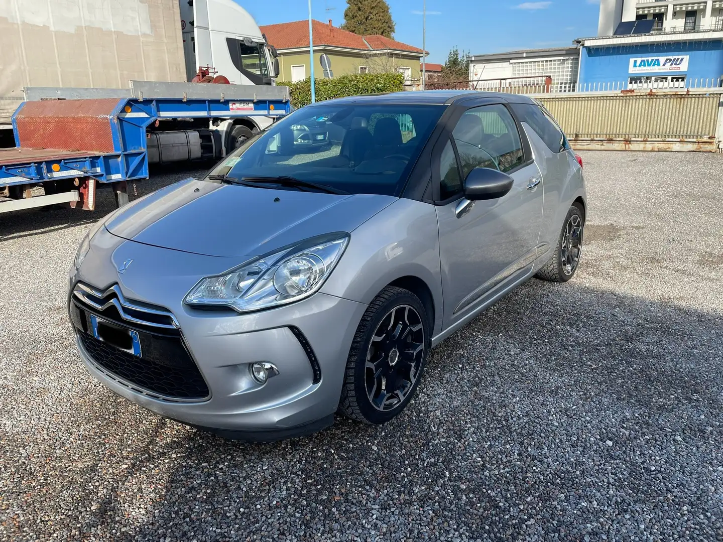 Citroen DS3 DS3 1.4 vti airdream Just Black Gpl 95cv Šedá - 1