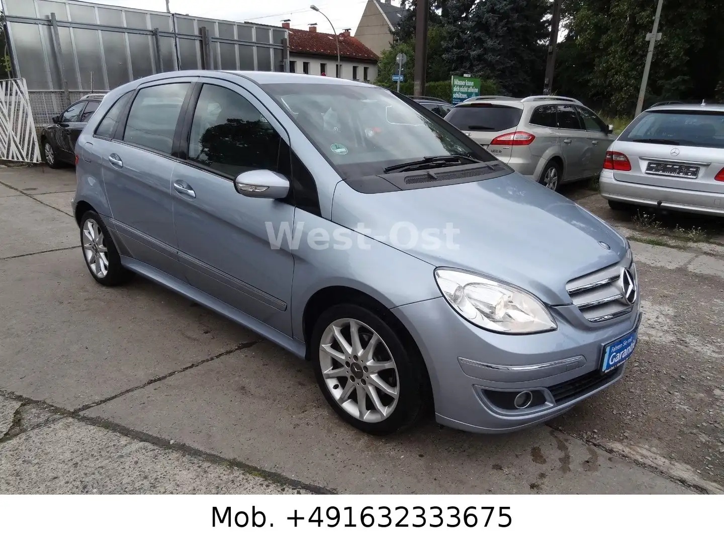 Mercedes-Benz B 200 B -Klasse Automat Klima Leder PDC TÜV neu Silber - 1