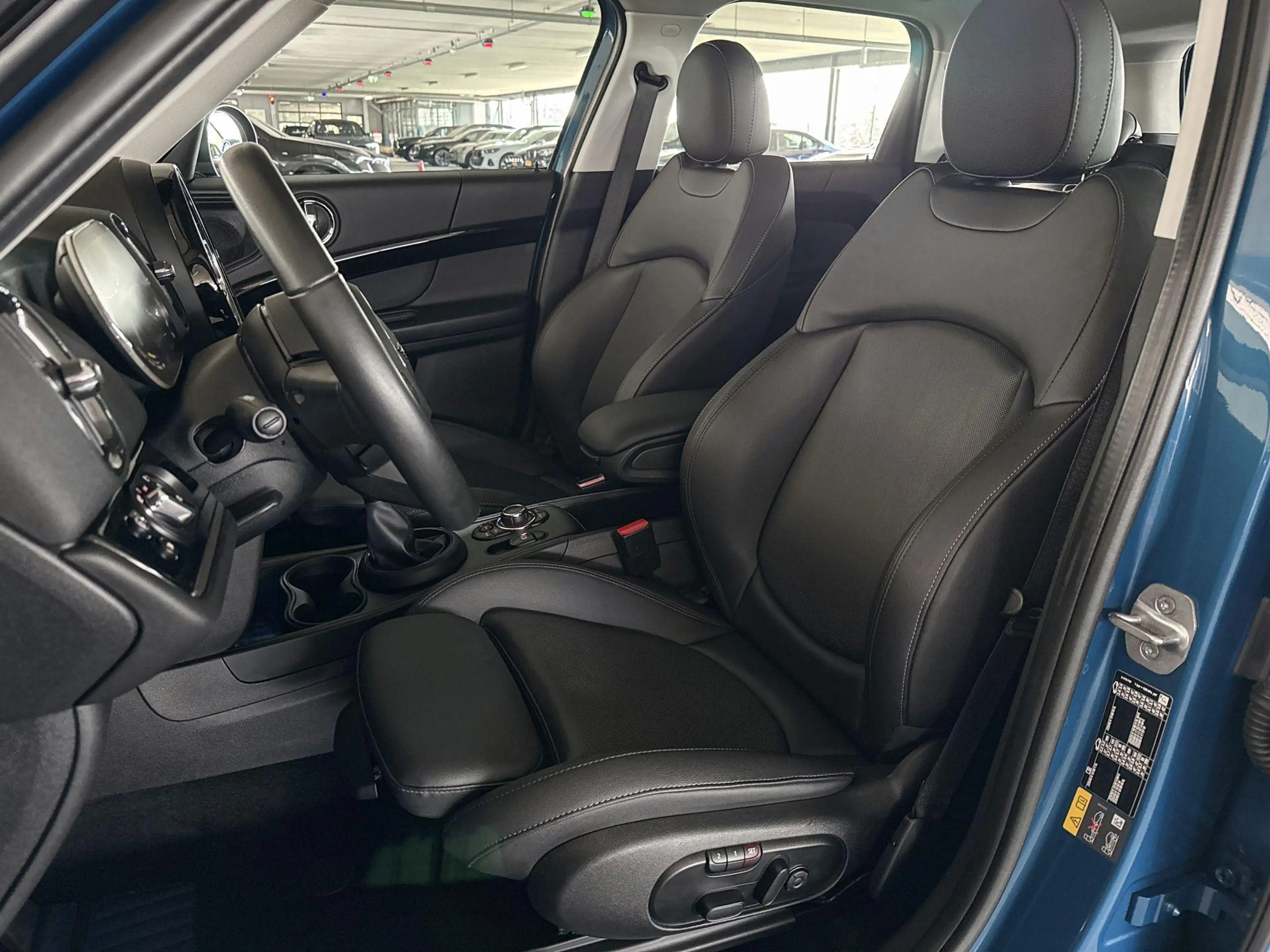 MINI Cooper SE Countryman ALL4 Classic — photo 10