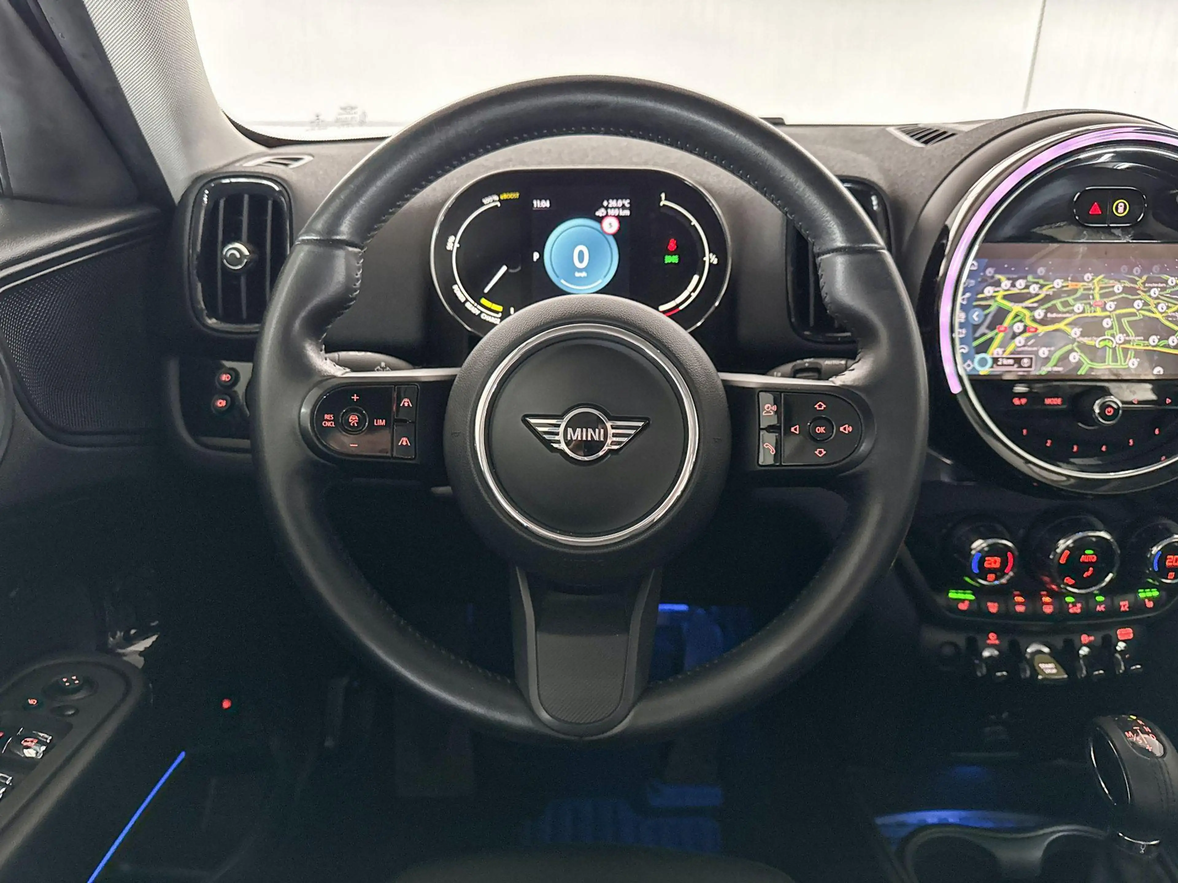 MINI Cooper SE Countryman ALL4 Classic — photo 12