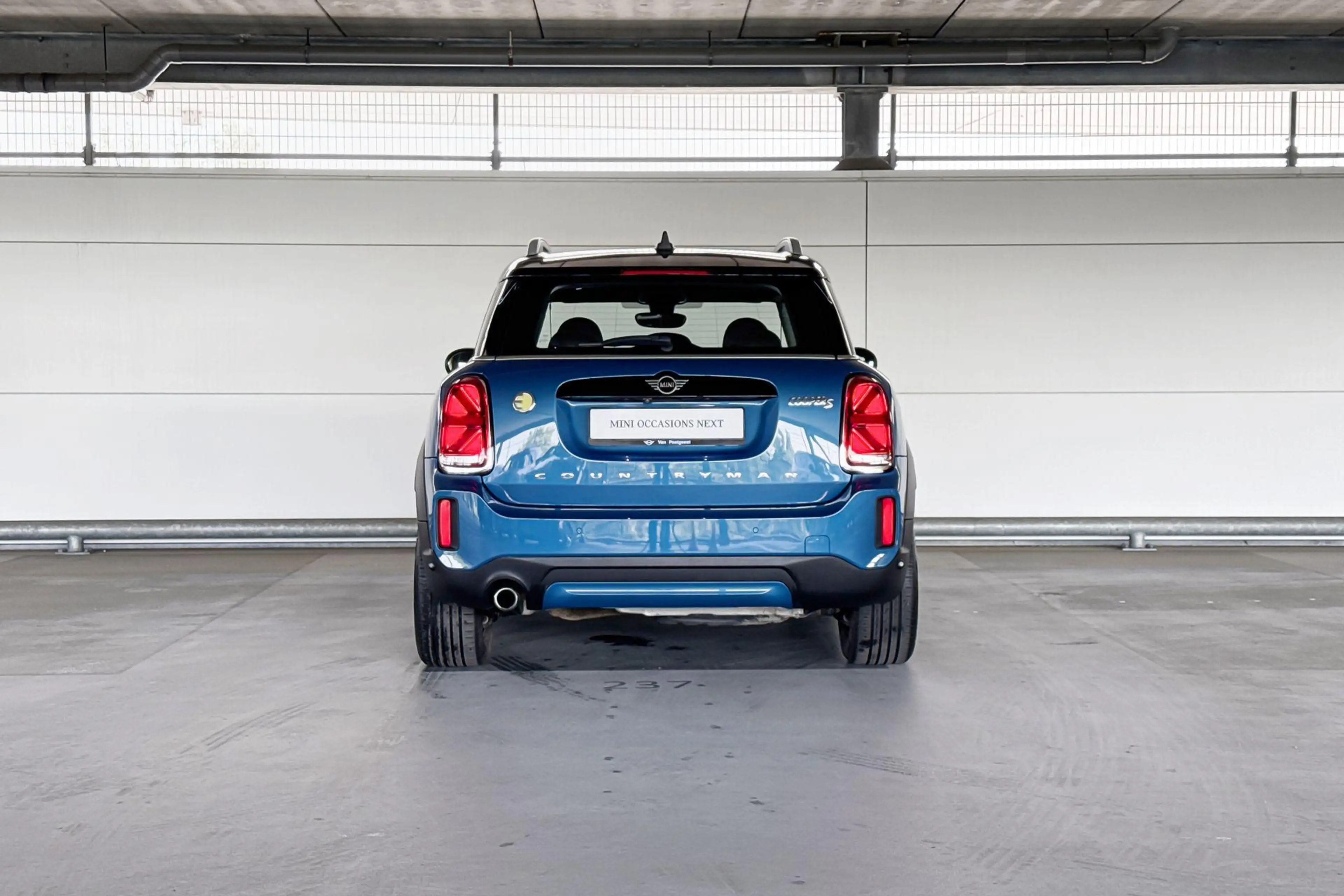MINI Cooper SE Countryman ALL4 Classic — photo 7