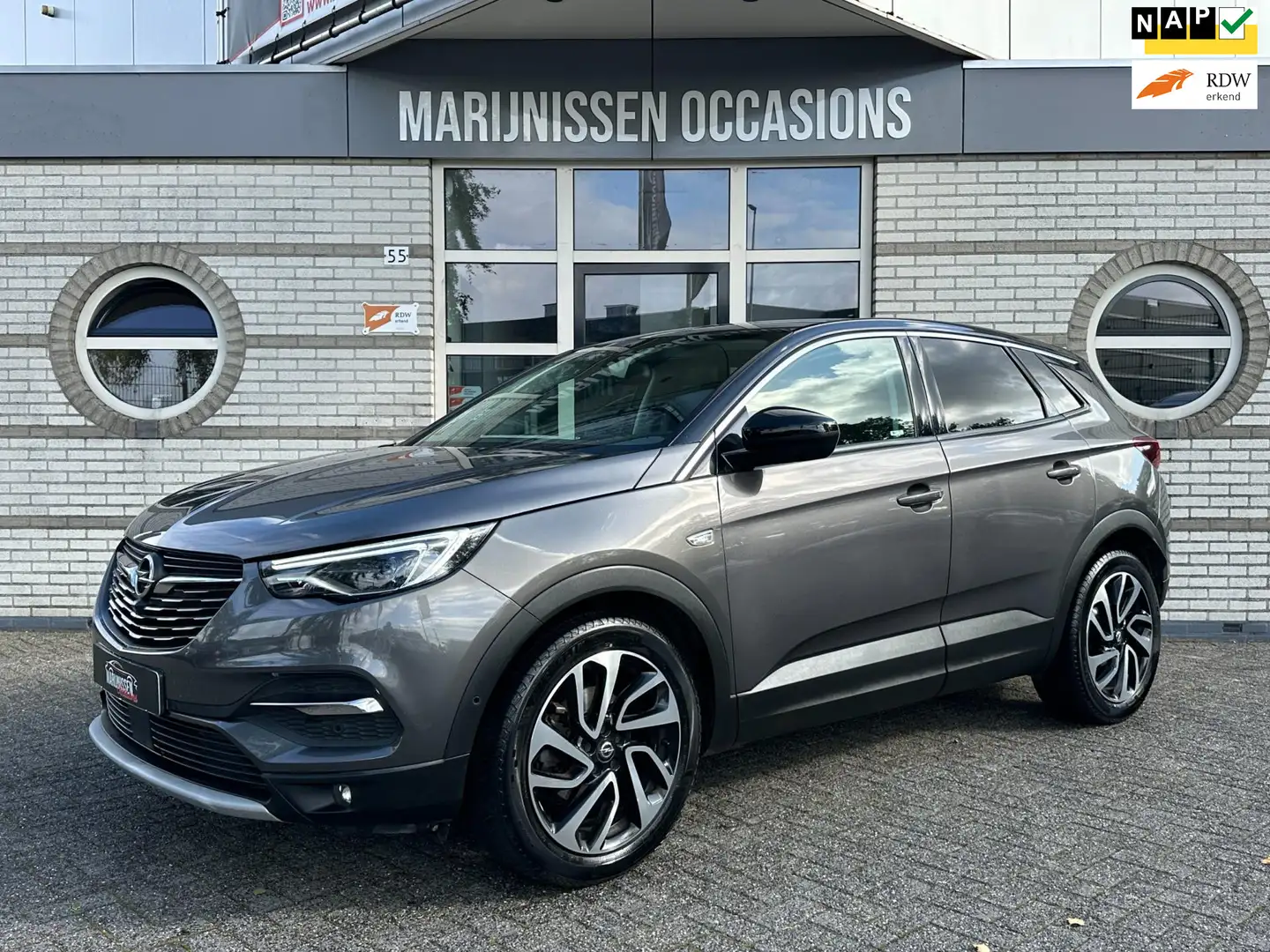 Opel Grandland X 1.2 Turbo Ultimate |Vol in Opties| Grigio - 1