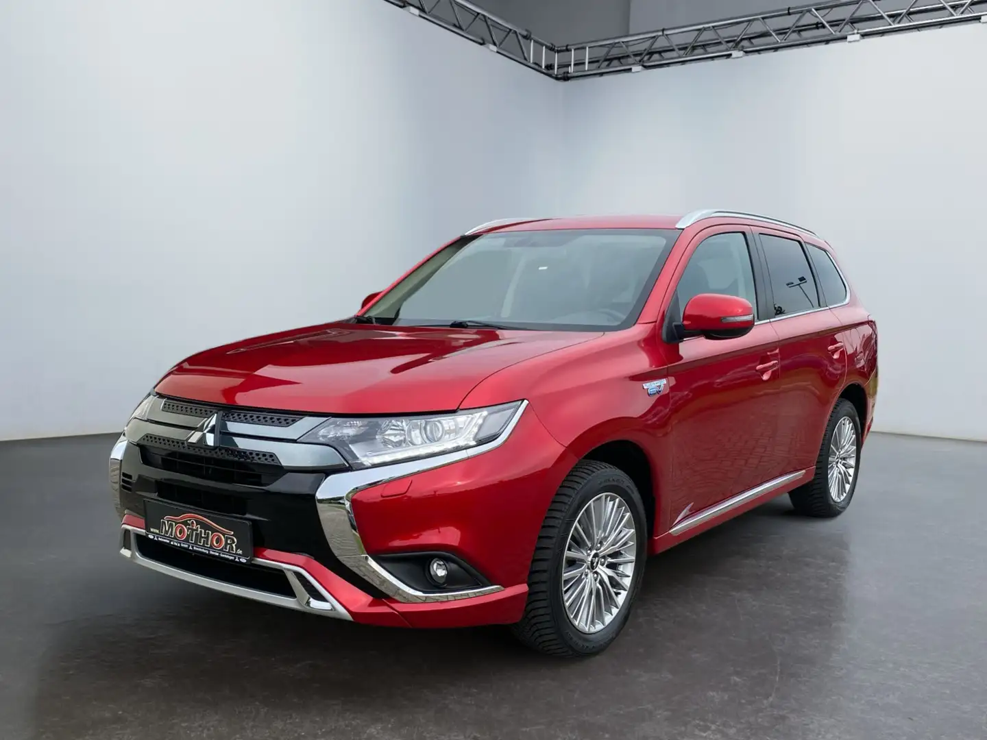 Mitsubishi Outlander Basis Spiri 2.4 PHEV TEMP KAM SHZ Rot - 2