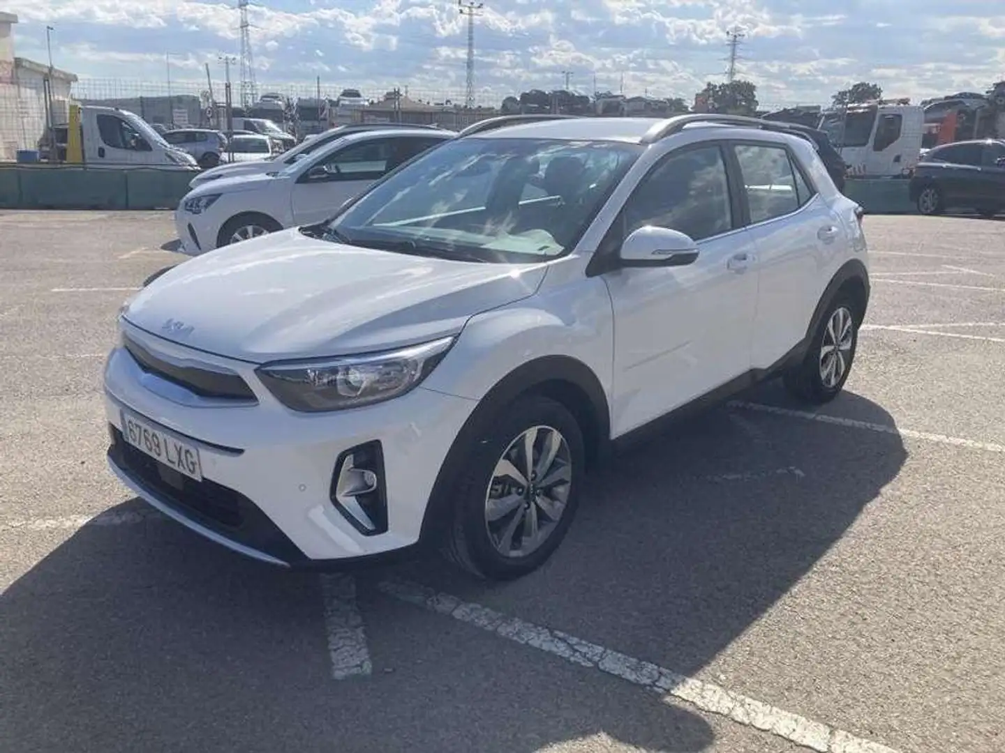 Kia Stonic 1.0 T-GDi 88kW (120CV) MHEV iMT Drive Blanco - 1