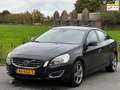 Volvo S60 1.6 T4 Kinetic | Nap | Automaat | Goed Onderhouden Zwart - thumbnail 1