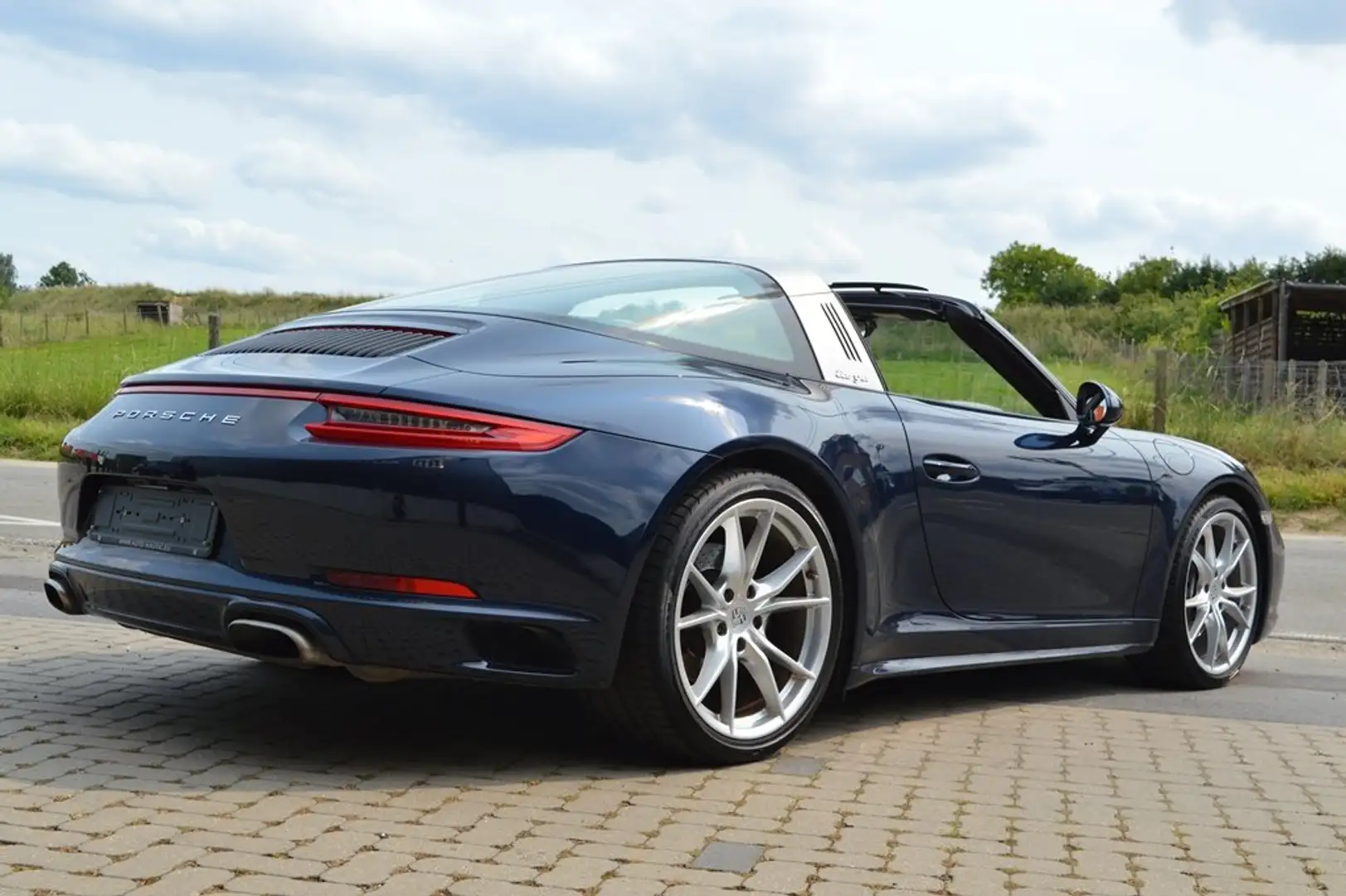Porsche 991 .2 911 Targa 4 PDK 370 ch 1 MAIN - Superbe état Azul - 2