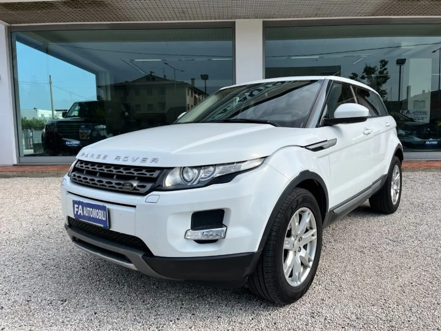 Land Rover Range Rover Evoque 2.2 TD4 5p. Prestige Automatica Wit - 2