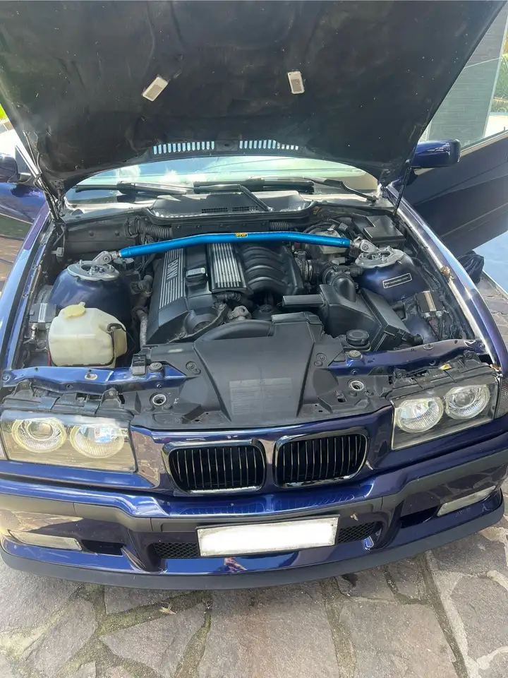 BMW 320i Coupe c/2airbag cat., foto 5