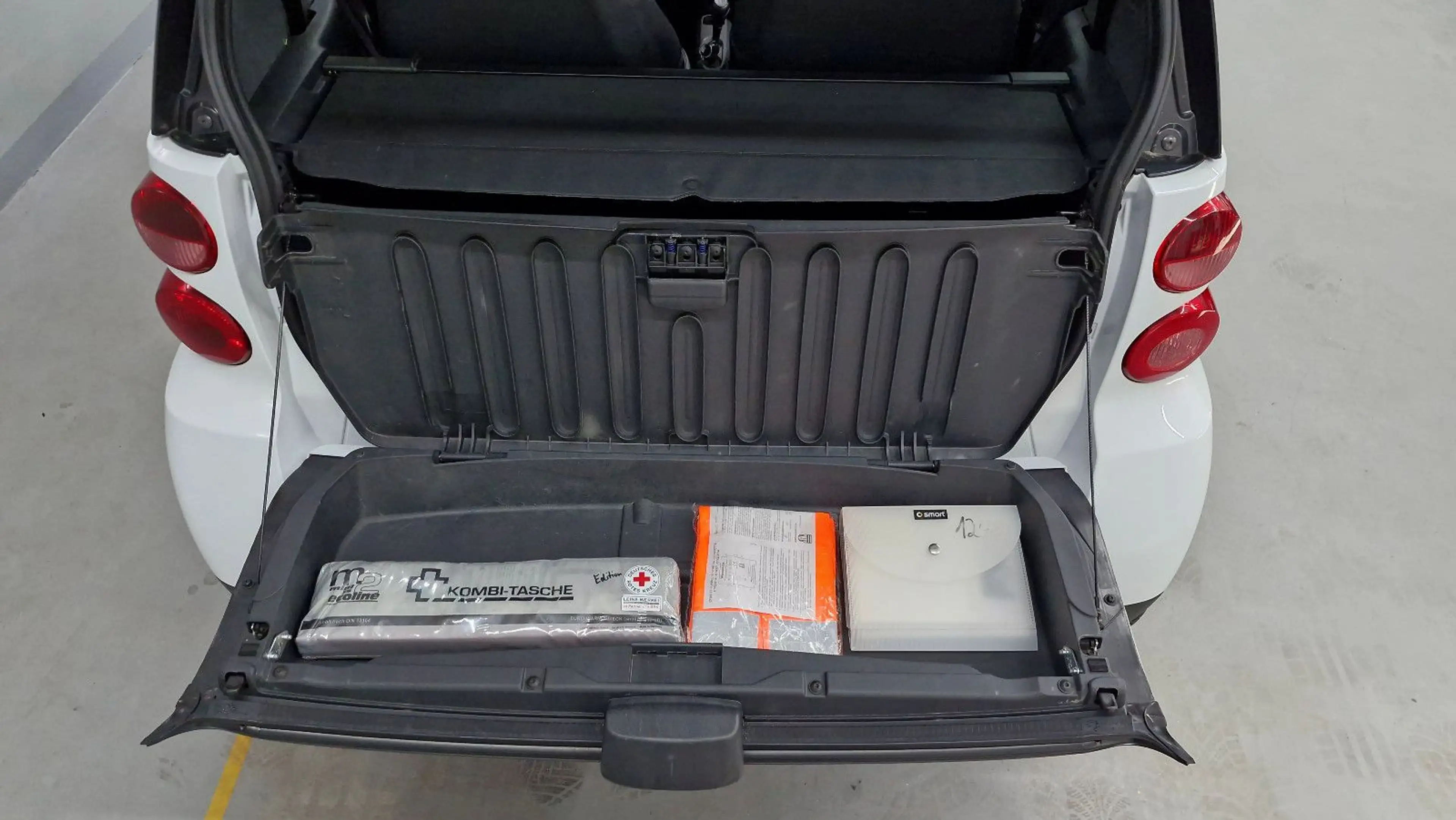 smart forTwo coupe Micro Hybrid Drive - Klima — photo 12