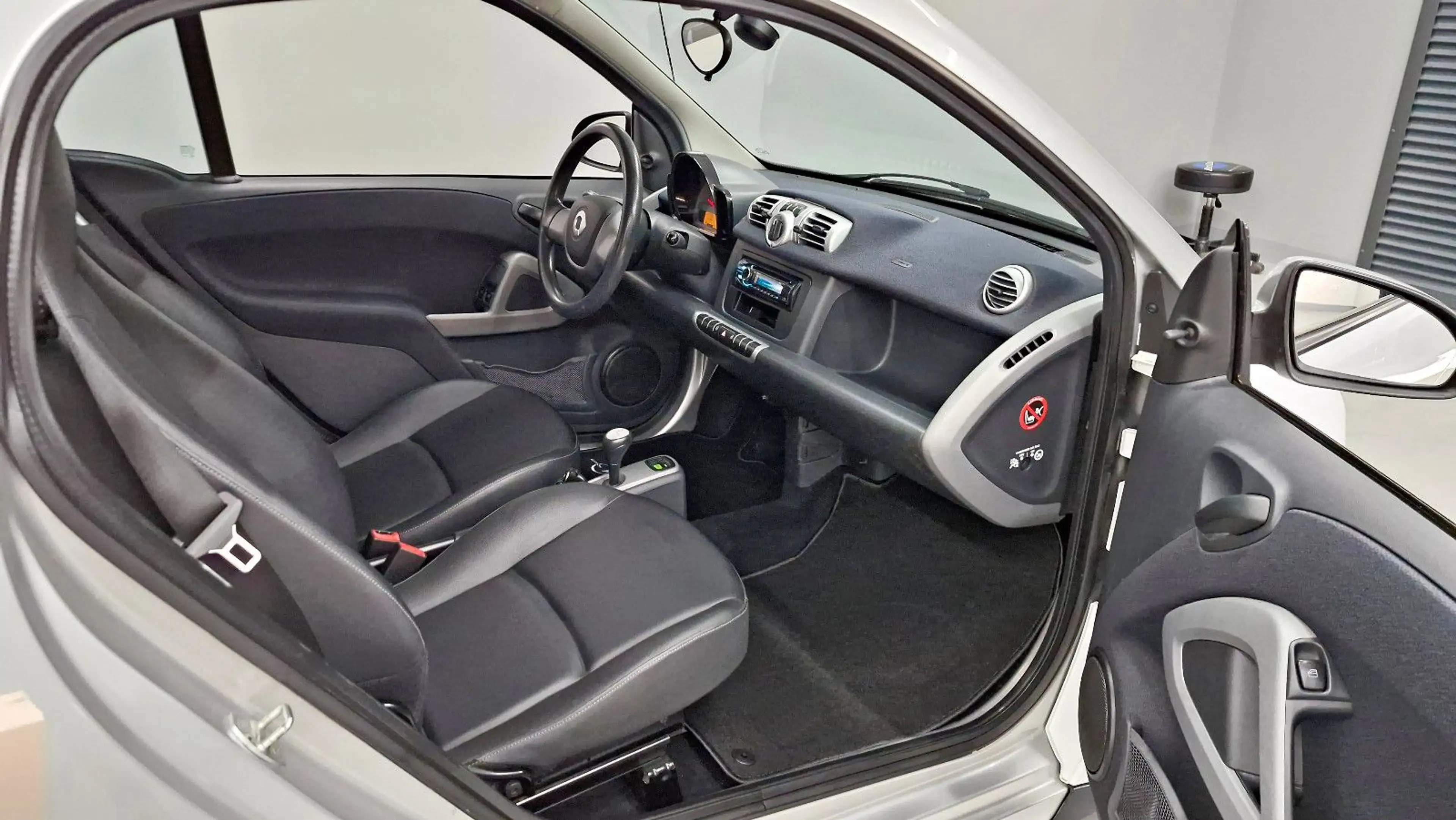 smart forTwo coupe Micro Hybrid Drive - Klima — photo 6